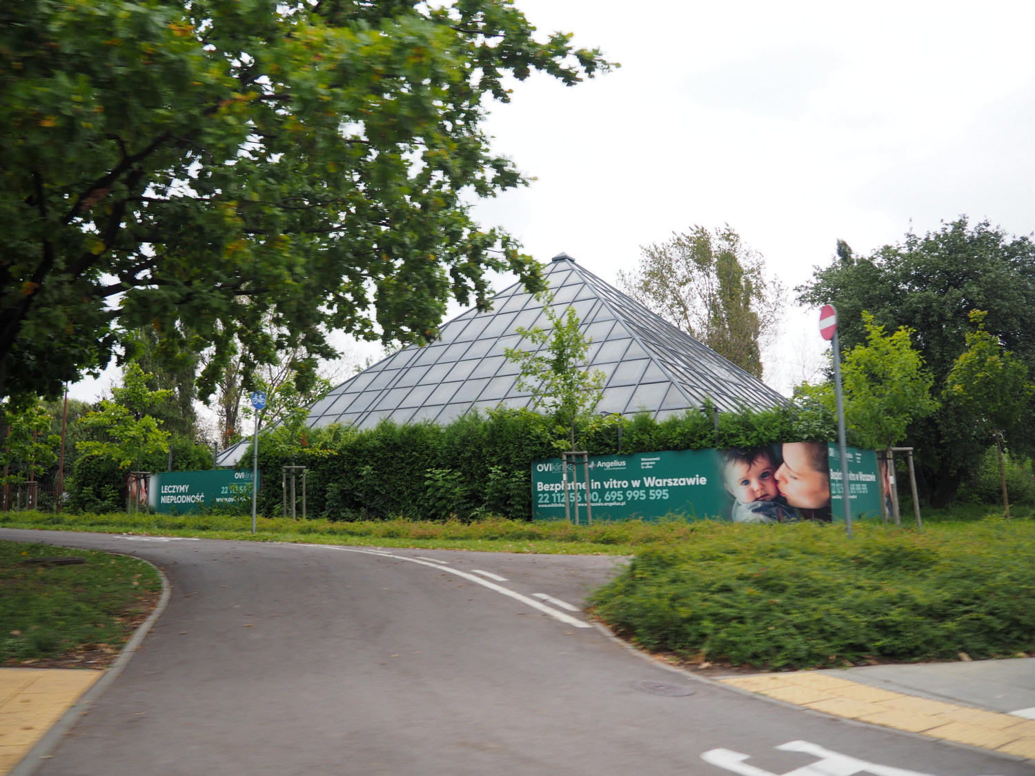Zdjęcie architektury budynku Centrum Leasingu i Finansów